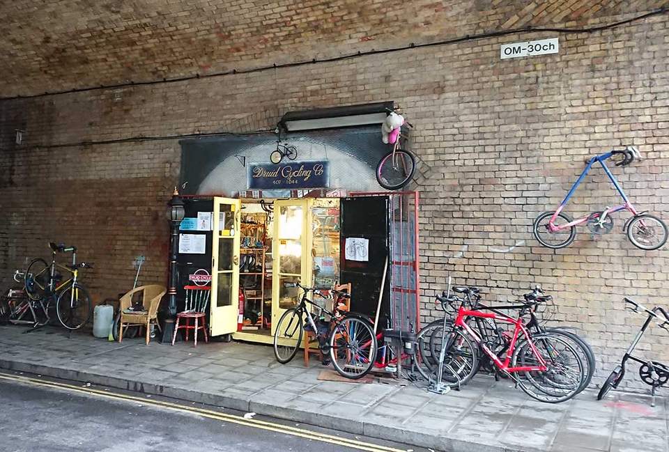 There’s no better way to explore Southwark than on two wheels.